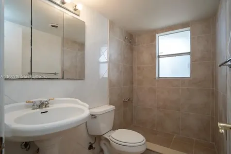 550 SE 2nd Avenue Deerfield Beach FL 33441