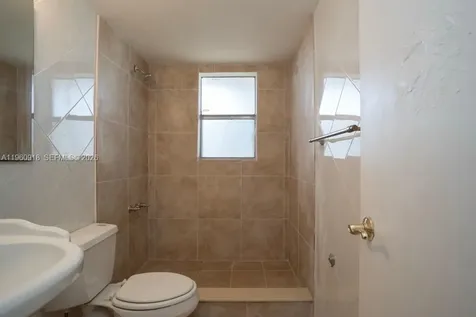 550 SE 2nd Avenue Deerfield Beach FL 33441