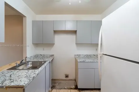 550 SE 2nd Avenue Deerfield Beach FL 33441