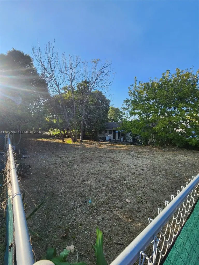 6742 NW 4th Avenue Miami FL 33150