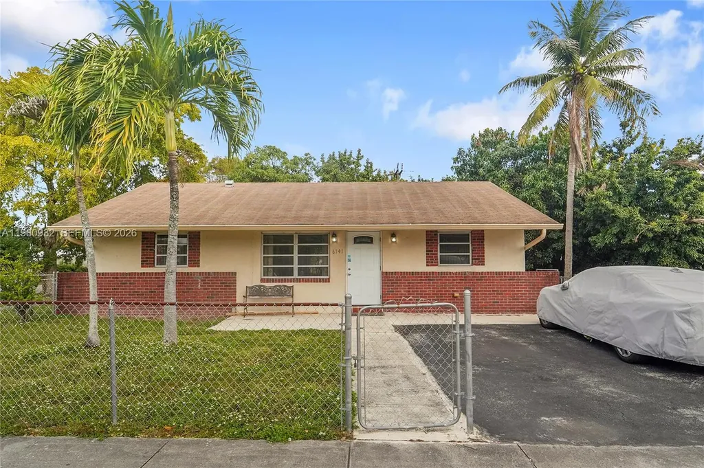 6141 Funston Street Hollywood FL 33023