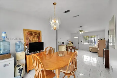 6141 Funston Street Hollywood FL 33023