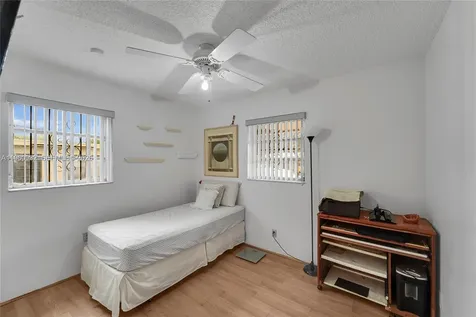 6141 Funston Street Hollywood FL 33023