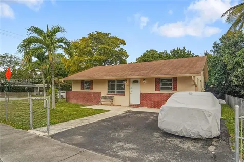 6141 Funston Street Hollywood FL 33023