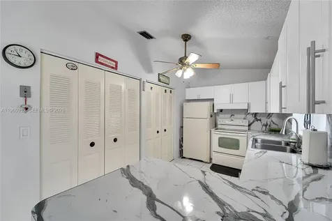 6141 Funston Street Hollywood FL 33023
