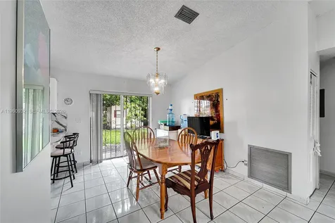 6141 Funston Street Hollywood FL 33023