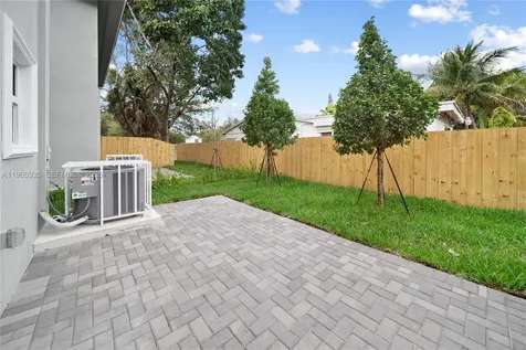 529 NW 56th Street Miami FL 33127