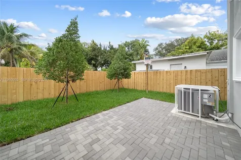 529 NW 56th Street Miami FL 33127
