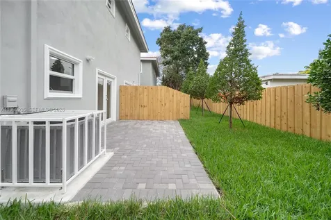 529 NW 56th Street Miami FL 33127