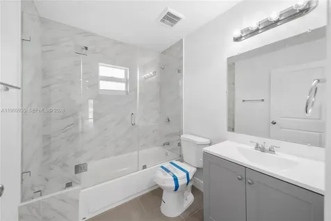 529 NW 56th Street Miami FL 33127