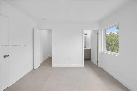 529 NW 56th Street Miami FL 33127