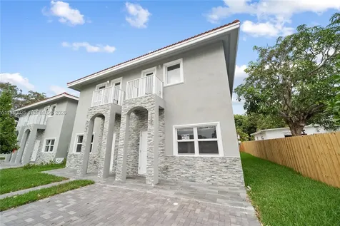 529 NW 56th Street Miami FL 33127