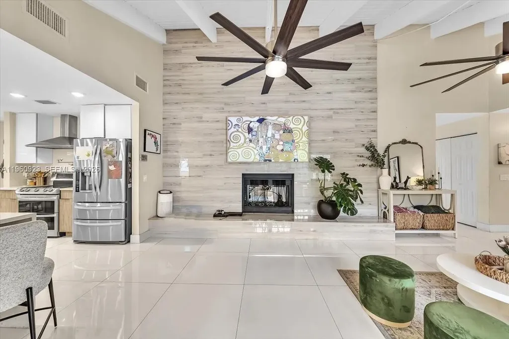 311 NW 101st Terrace Coral Springs FL 33071