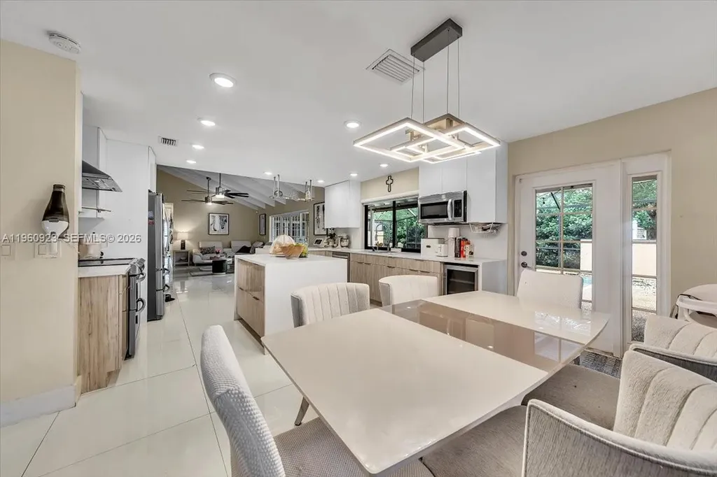 311 NW 101st Terrace Coral Springs FL 33071