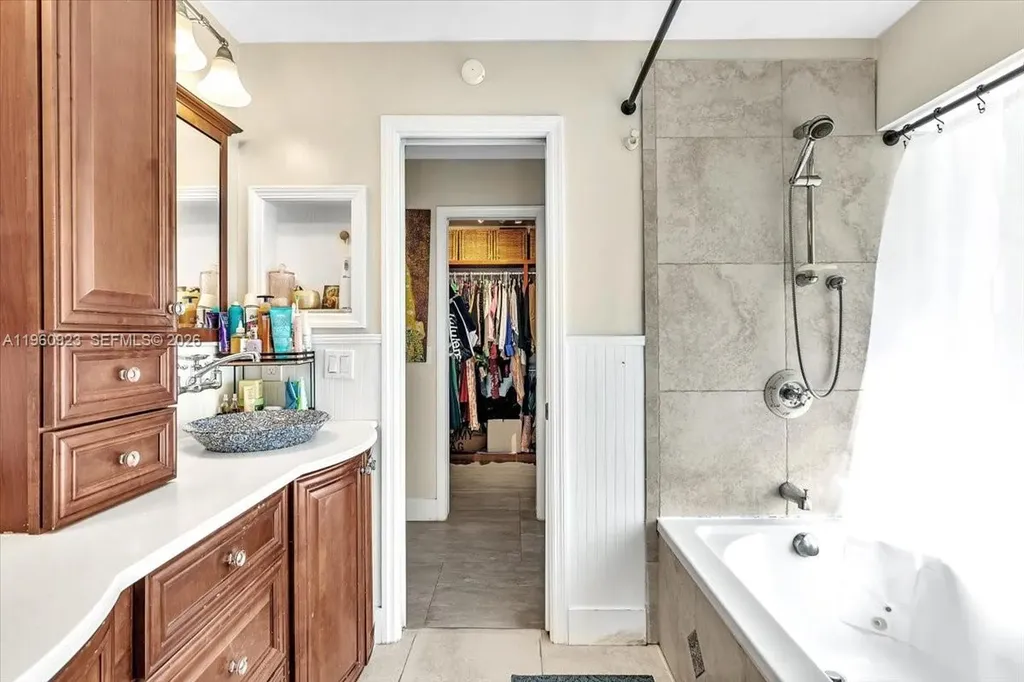 311 NW 101st Terrace Coral Springs FL 33071