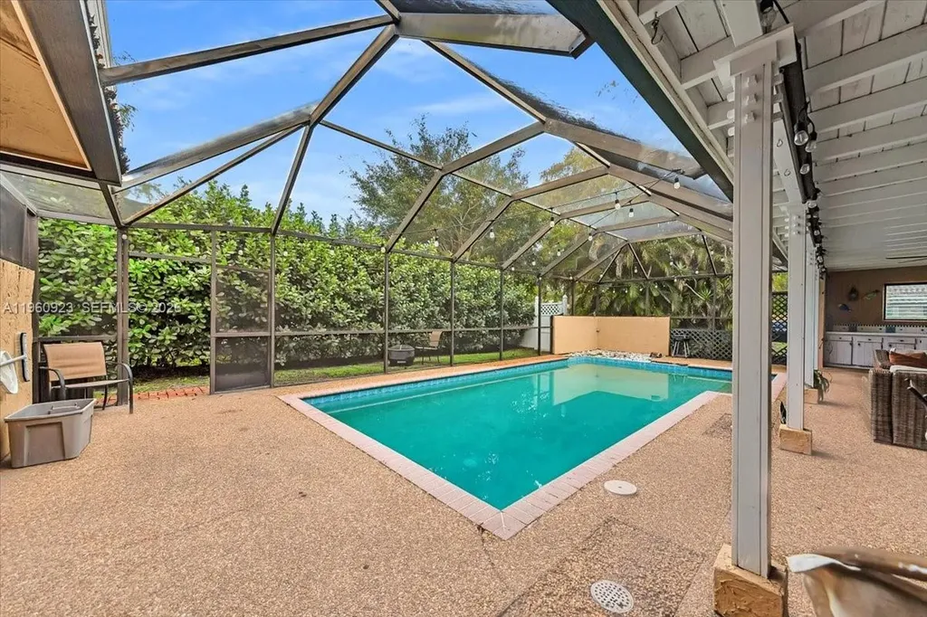 311 NW 101st Terrace Coral Springs FL 33071