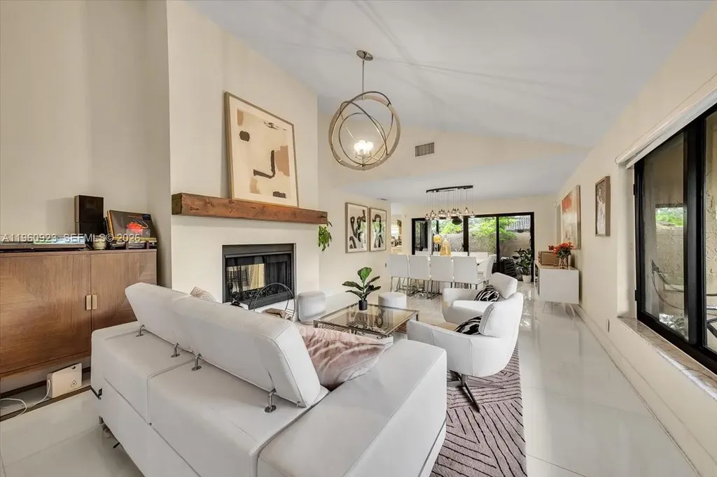 311 NW 101st Terrace Coral Springs FL 33071