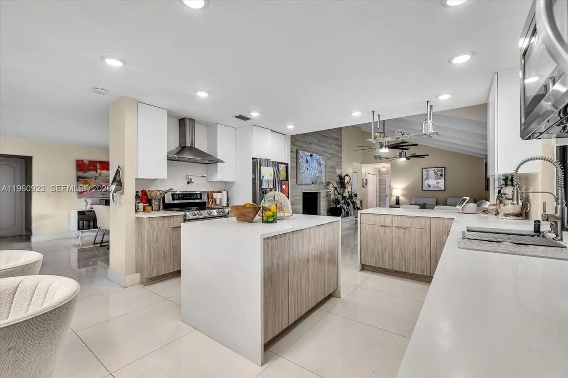 311 NW 101st Terrace Coral Springs FL 33071