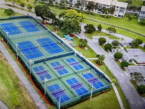 1401 SW 134th Way Pembroke Pines FL 33027