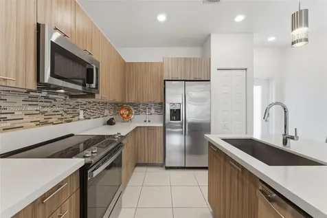 8301 NW 41st Street Doral FL 33166