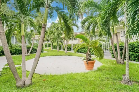 1050 98th Street Bay Harbor Islands FL 33154
