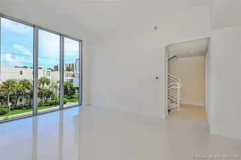 2960 NE 207th Street Aventura FL 33180