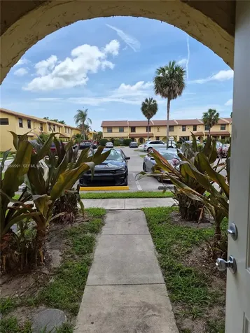 2747 NW 47th Lane Lauderdale Lakes FL 33313