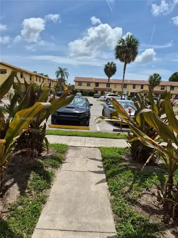2747 NW 47th Lane Lauderdale Lakes FL 33313