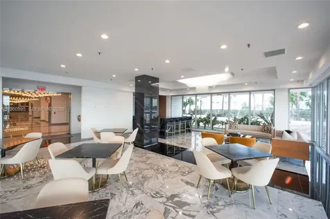 11 Island Avenue Miami Beach FL 33139