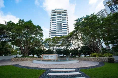 11 Island Avenue Miami Beach FL 33139