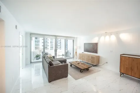11 Island Avenue Miami Beach FL 33139