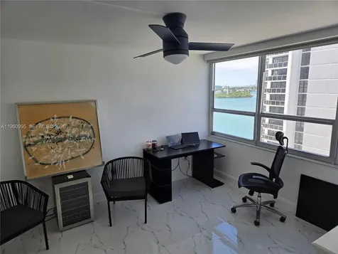 11 Island Avenue Miami Beach FL 33139
