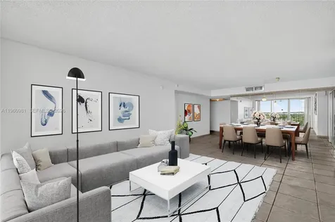 2655 Collins Avenue Miami Beach FL 33140
