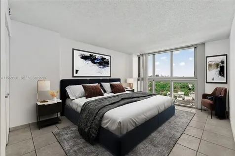 2655 Collins Avenue Miami Beach FL 33140