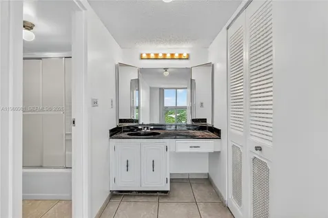 2655 Collins Avenue Miami Beach FL 33140