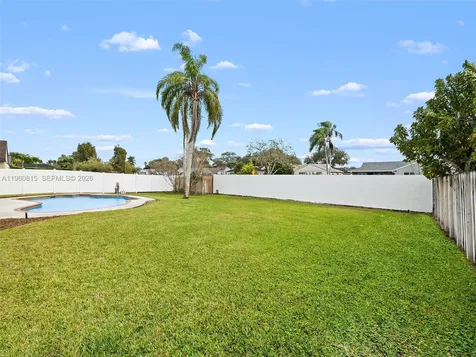 11905 SW 48th Court Cooper City FL 33330