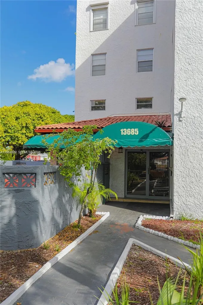13685 NE 10th Avenue North Miami FL 33161