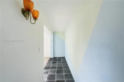 815 NE 28th Street Wilton Manors FL 33334