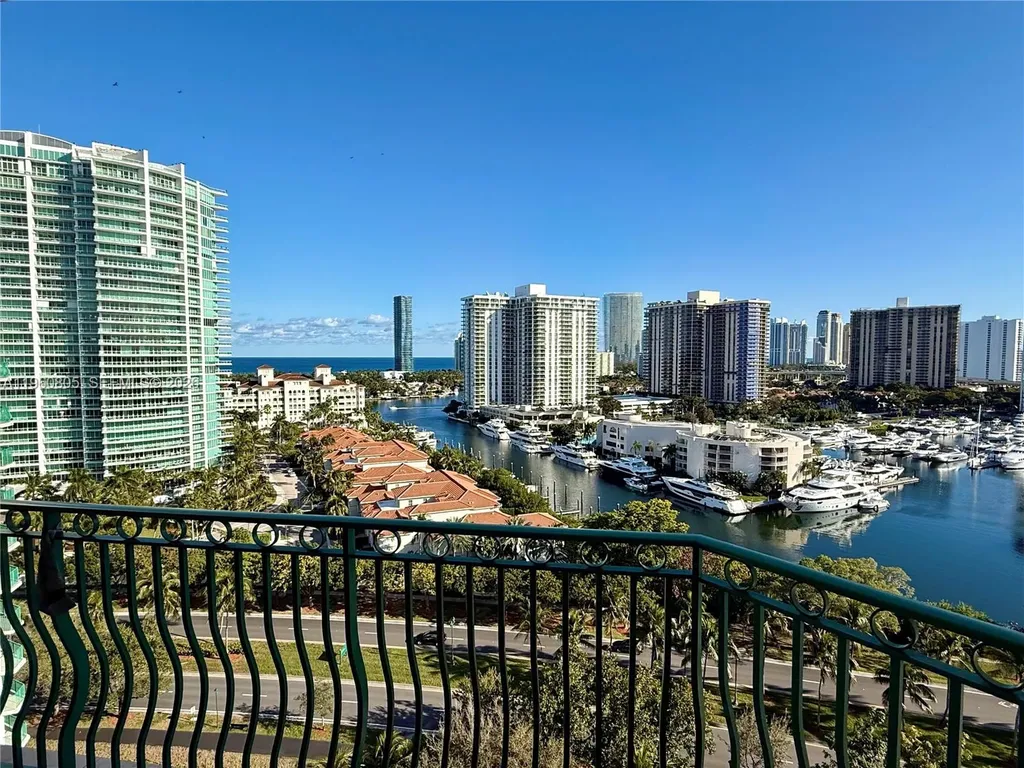 19900 E Country Club Drive Aventura FL 33180
