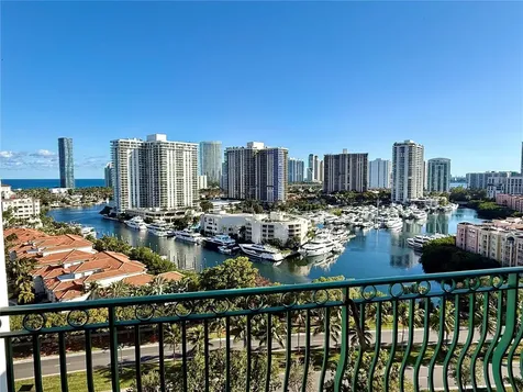 19900 E Country Club Drive Aventura FL 33180