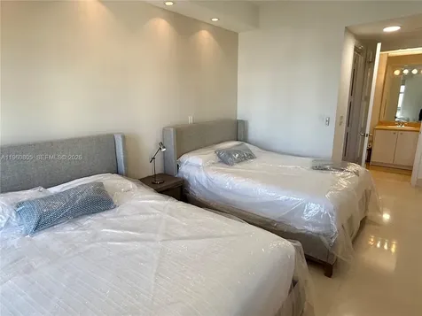 19900 E Country Club Drive Aventura FL 33180