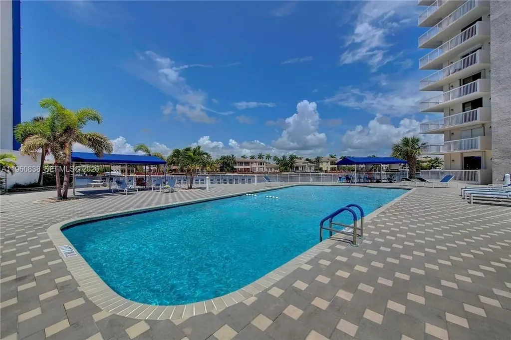 1600 S Ocean Drive Hollywood FL 33019