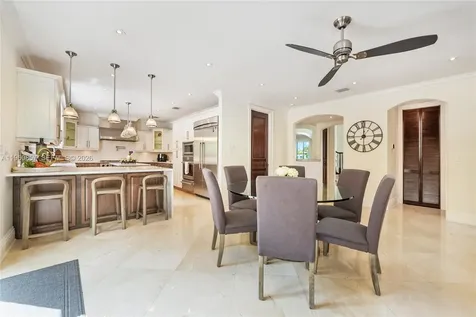 5621 SW 68th Court Miami FL 33143