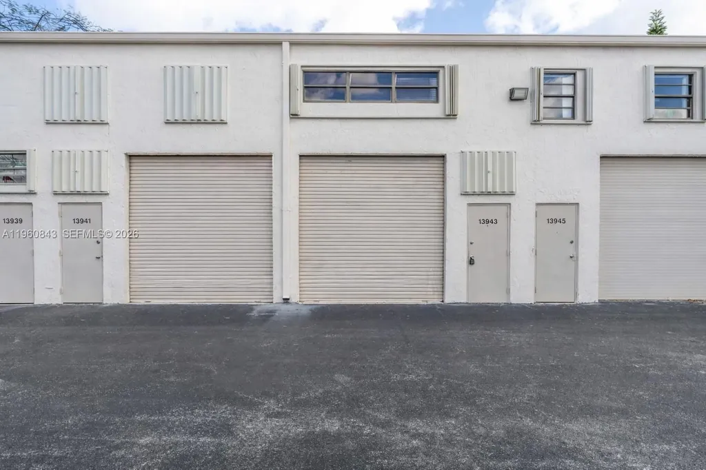 13943 SW 140th Street Miami FL 33186