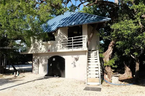 1557 Long Beach Drive Big Pine FL 33043