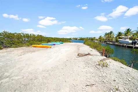 1557 Long Beach Drive Big Pine FL 33043