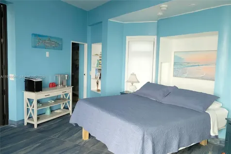 1557 Long Beach Drive Big Pine FL 33043