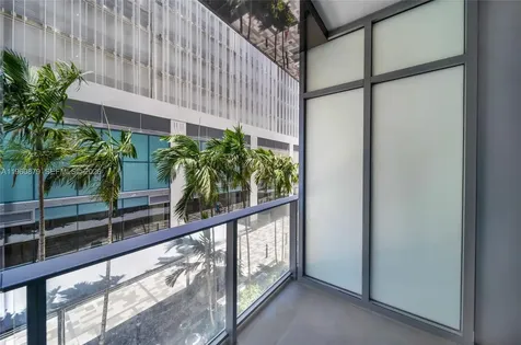 851 NE 1st Avenue Miami FL 33132