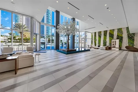 851 NE 1st Avenue Miami FL 33132