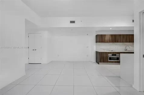 851 NE 1st Avenue Miami FL 33132